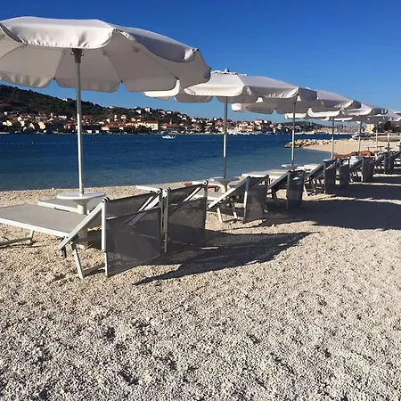 Duje Apartman Trogir