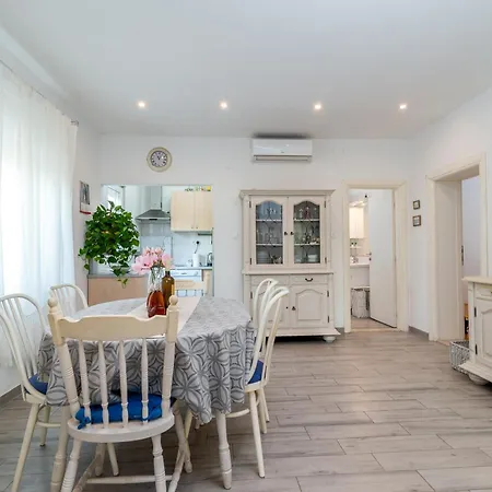 Appartement Duje *