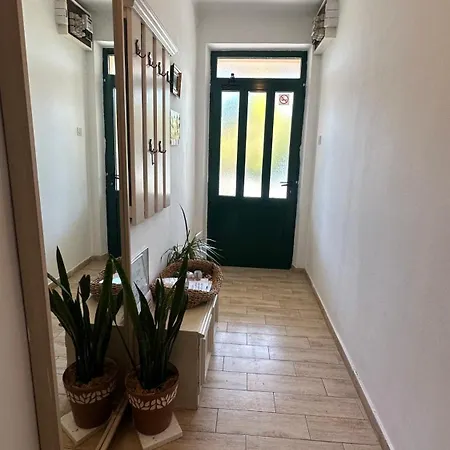 Duje Apartman Trogir